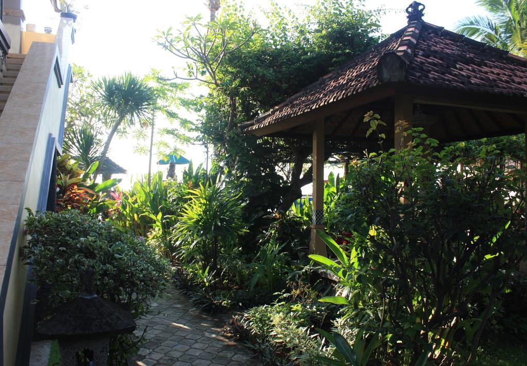 Cleopatra Beach Bungalows Hotel Lovina Eksteriør billede