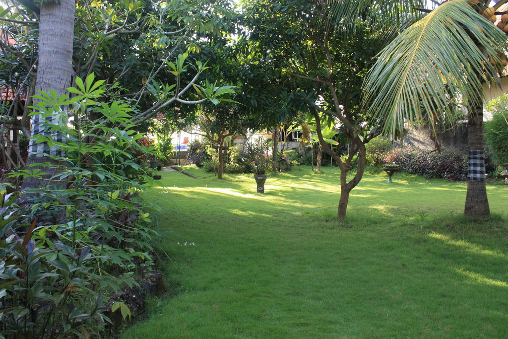 Cleopatra Beach Bungalows Hotel Lovina Eksteriør billede