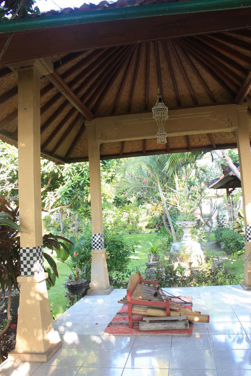 Cleopatra Beach Bungalows Hotel Lovina Eksteriør billede