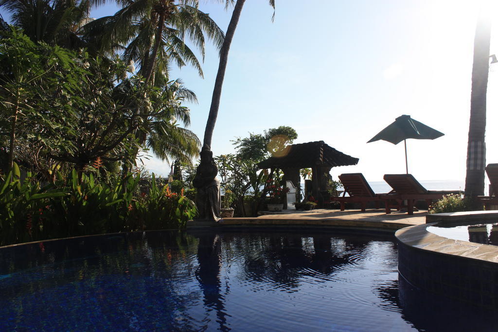 Cleopatra Beach Bungalows Hotel Lovina Eksteriør billede